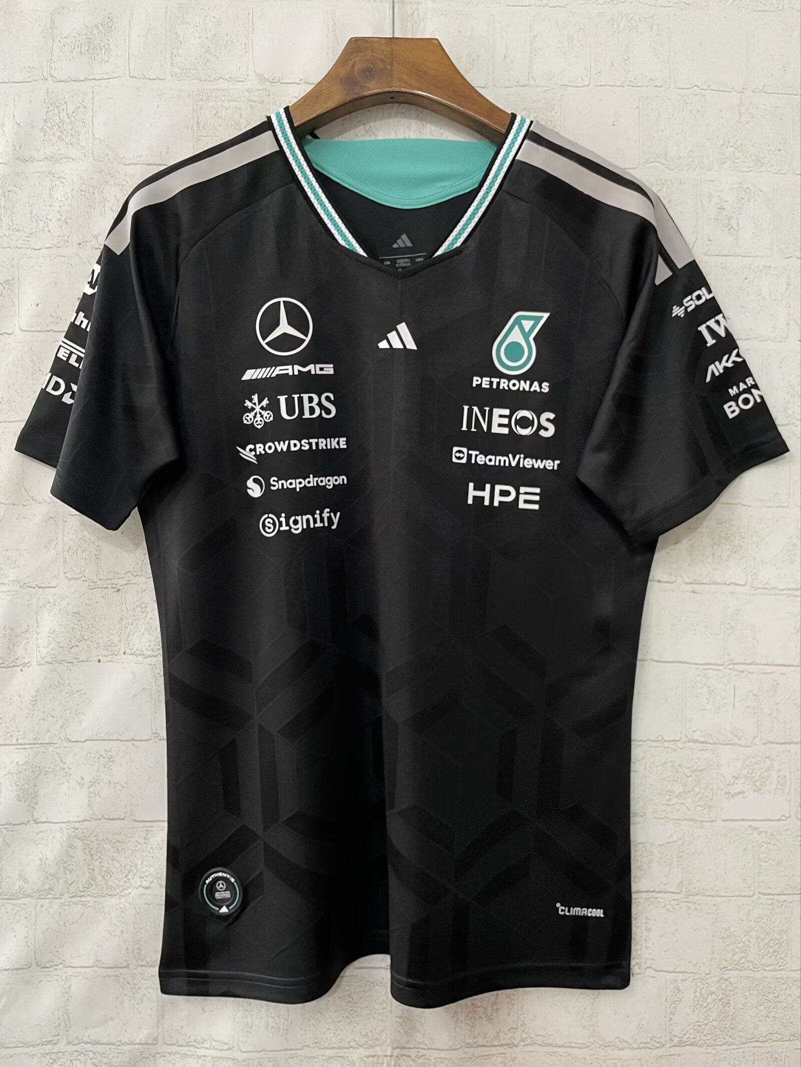 Mercedes AMG Petronas F1 Racing Black Team T-Shirt - 2026