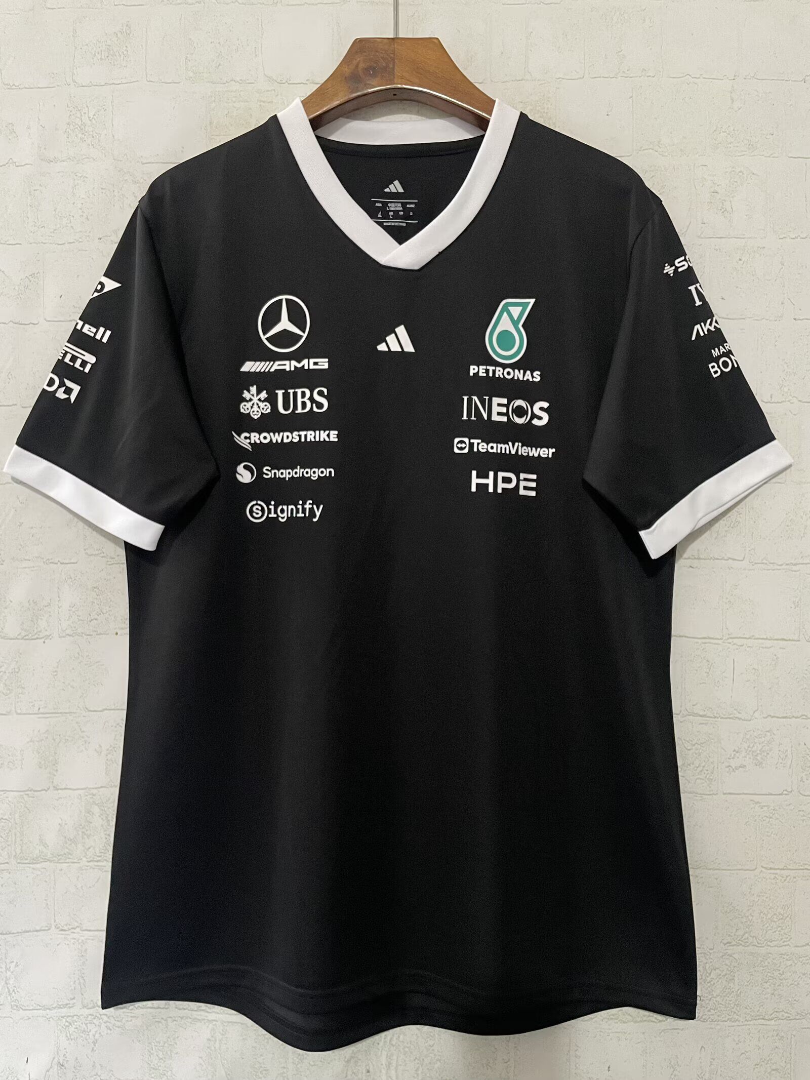 Mercedes AMG Petronas F1 Racing Black/White Team T-Shirt - 2026
